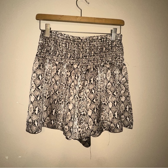 Women's python Print Shorts - Picture 2 of 5